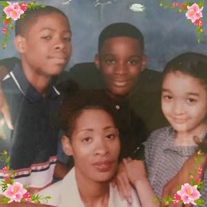 Meet your Posher, Dorethia